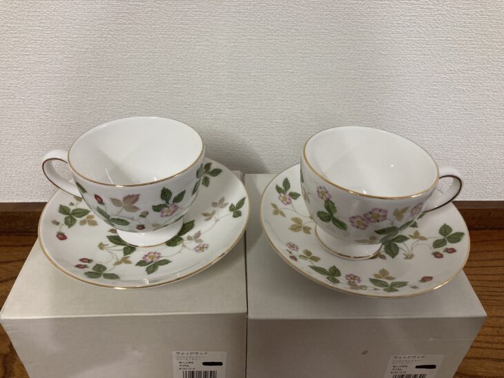 ウェッジウッドWEDGWOOD カップ&ソーサー ワイルドストロベリー 他 金城次郎 島岡達三 清水卯一 奥山峰石 抱瓶 食器など